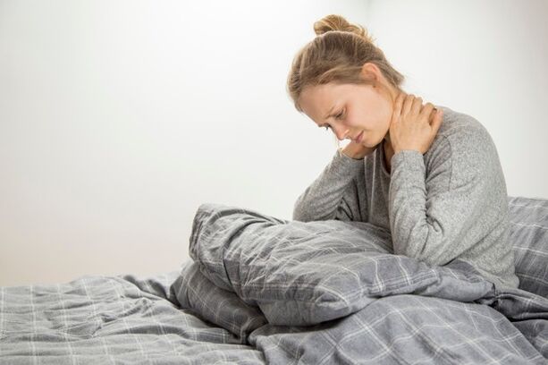 Dolore al collo con osteocondosi cervicale